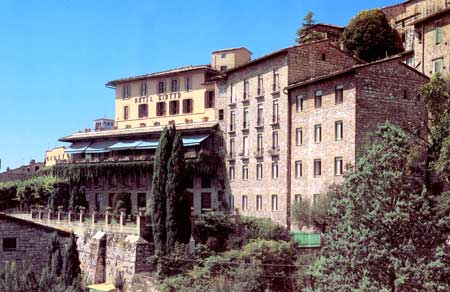 Hotel 3 stelle in Assisi Basilica di San Francesco - Giotto