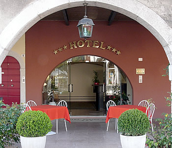 Hotel 3 stelle in Desenzano del Garda Lago di Garda - Piroscafo