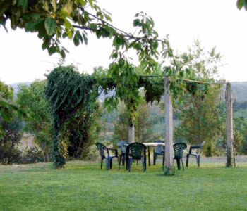 Farm Home in Gubbio Dintorni di Perugia - Azienda Agraria Montelujano