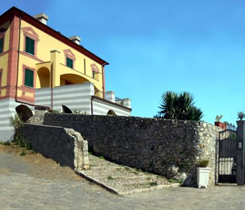 Residence  in La Spezia Marinasco - La Foce - Sant'Anna - La Corte di Maggiano