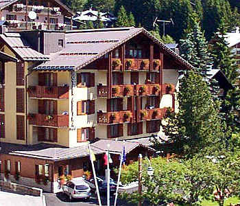Hotel 3 stelle in Madonna di Campiglio Val Rendena - Alpina