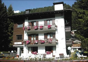Hotel 1 stelle in Madonna di Campiglio Madonna di Campiglio - Garnì Bucaneve