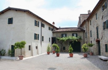 Farm Home in Negrar Dintorni di Verona - Agriturismo Corte Spinosa