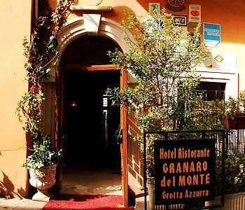 Hotel 3 stelle in Norcia Campagna umbra - Grotta Azzurra