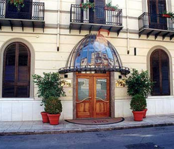 Hotel 3 stelle in Palermo Via Roma - Vucciria - Joli