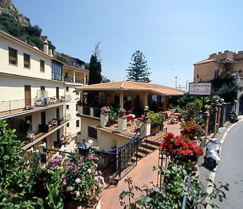 Hotel 2 stelle in Taormina Porta Messina - Soleado