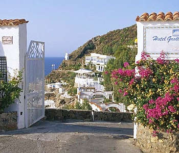 Hotel 4 stelle in Ustica Ustica - Grotta Azzurra