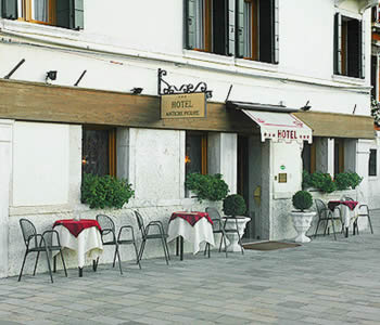 Hotel 3 stelle in Venezia Santa Croce Est - Antiche Figure